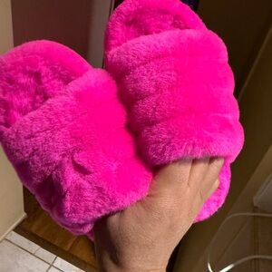 Ugg Fluff Yeah Slides size 13